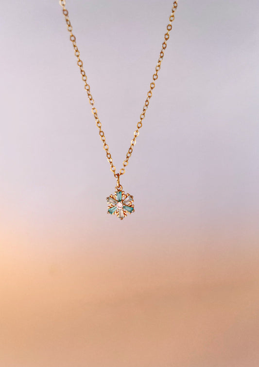 FOREVER WINTER NECKLACE (GOLD STAINLESS STEELl)