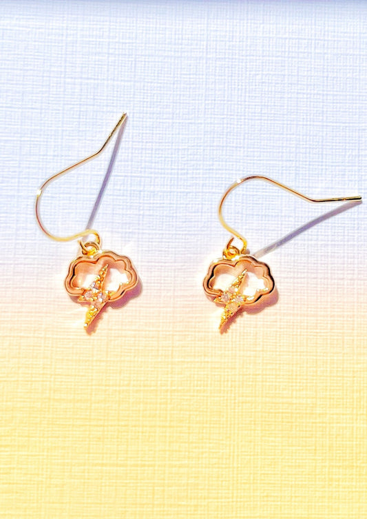 FEARLESS INSPIRED DANGLE EARRING (18K GOLD PLATED)